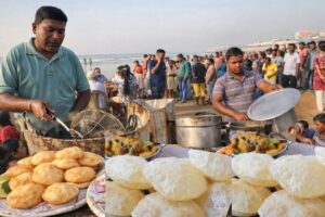 Amazing Beachside Breakfast at Digha Mohona | Indian Street Food
