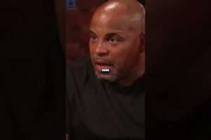 Daniel Cormier Reveals: MMA Fighter vs Boxer in a Street Fight!!!#danielcormier #podcast #champion