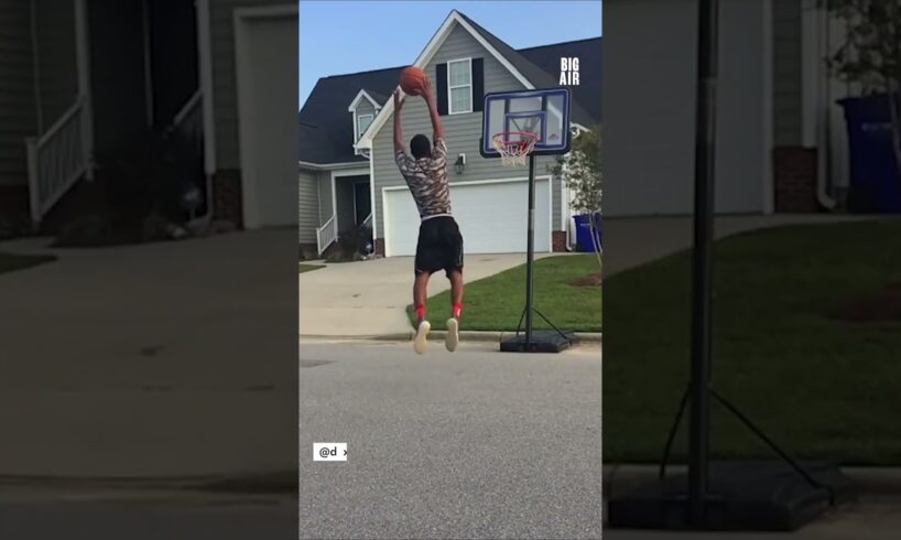 These dunks are getting 10's across the board!