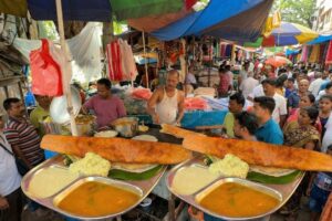 Dosa Khawar Craze , Kolkata Borobazar | ₹50 Masala Dosa on Banana Leaf