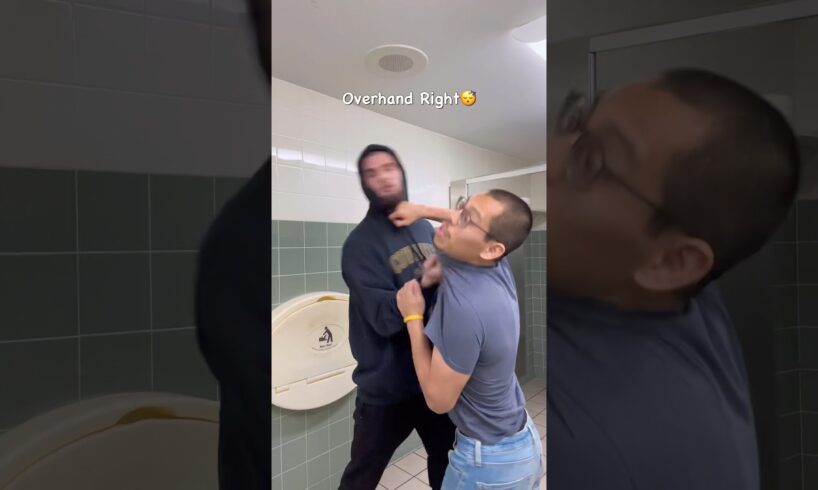 How To Win A School Fight #streetfighter #fight #martialarts #boxing