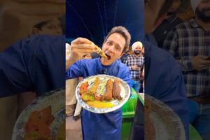 Trying Old Delhi's Most Famous Seekh Kebabs!