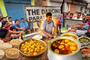 Street DJ Dancing Parathawala , Funny Man Selling Street Breakfast | ₹7 Only Tiffin