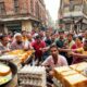 It's Tiffin Time in Kolkata Street , People Enjoying Egg Toast ₹30 | Indian Street Food