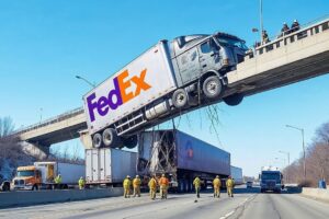 Most Ridiculous Worker Mistakes Caught on Camera