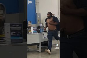 Sam’s club tire center fight #walmart #reaction #trending #america #funny#new fight #samsclub #memes