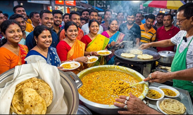 Hardworking 66 Years Old Kaka , Selling ₹5 Paratha & Ghugni | Roadside Food Stall | Street Breakfast