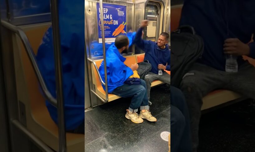 FIGHT ON 2 TRAIN NYC #inthehood #hoodvlogs #nyc
